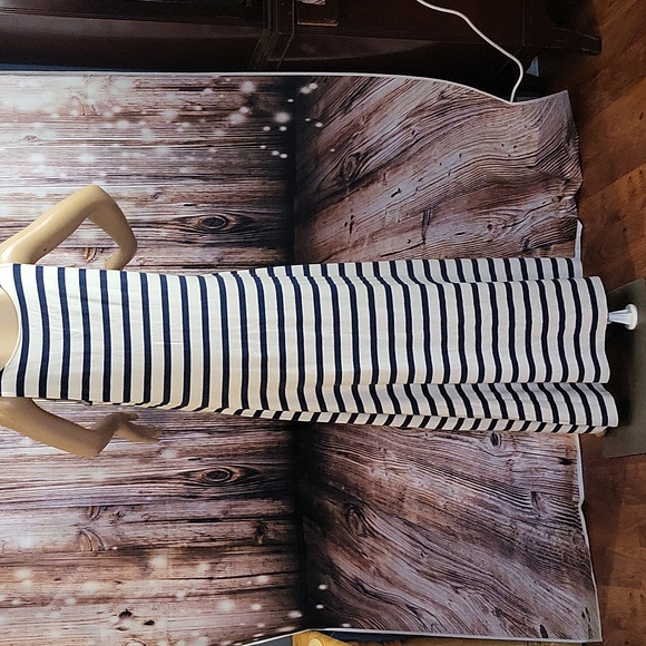 Garnet Hill Women's Sleeveless Navy & Cream Striped Maxi Dress Size M - Picture 8 of 12